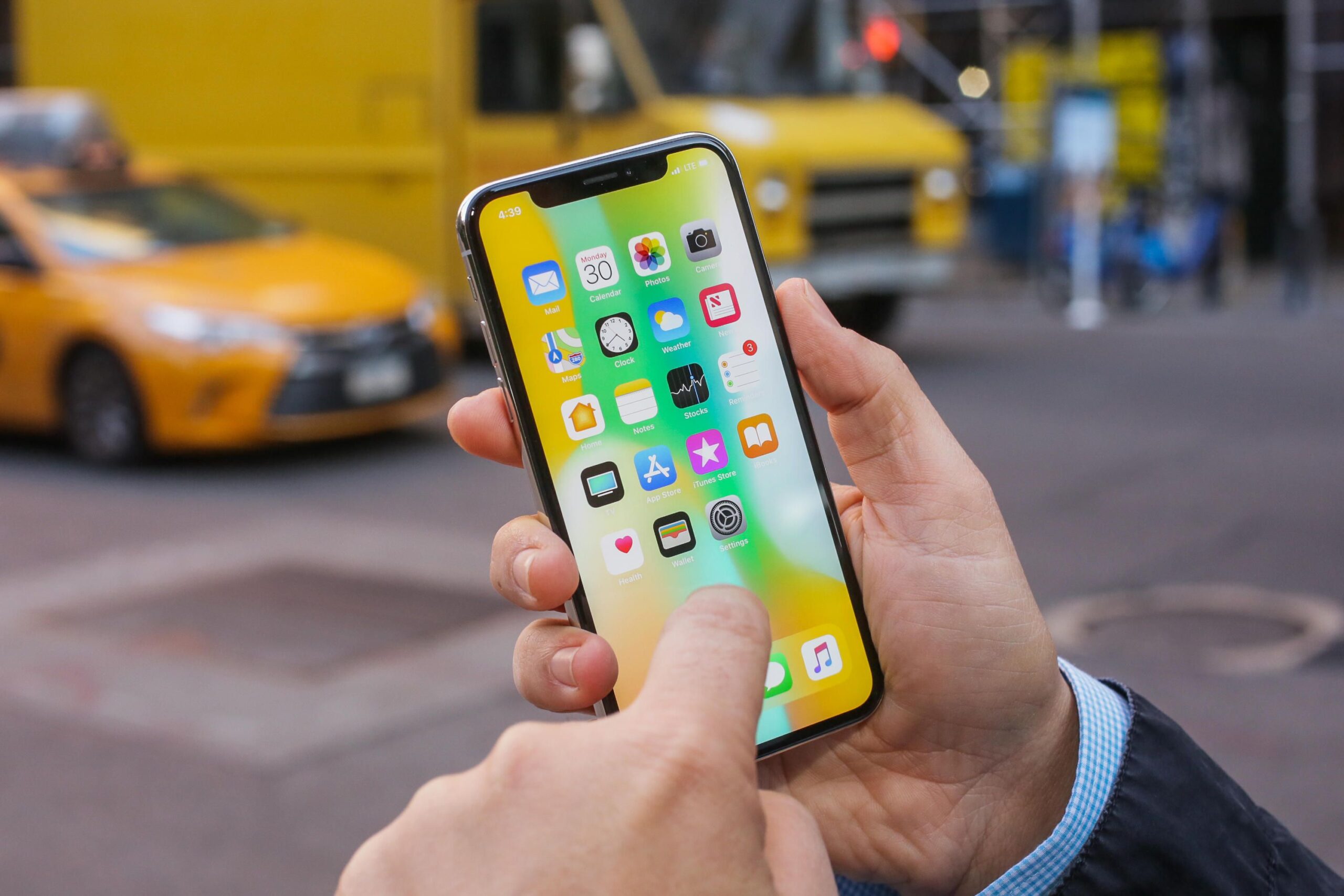 Husele pentru iPhone X – solutii pentru grijile frecvente ale utilizatorilor