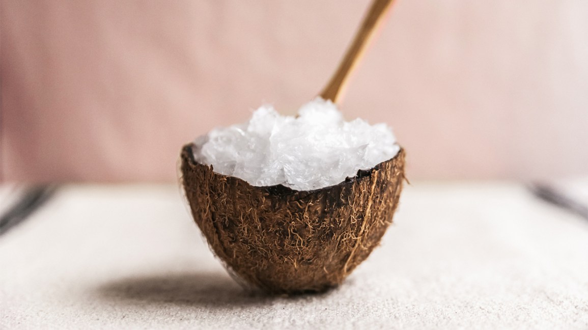 Ulei de cocos rafinat vs. Ulei de cocos nerafinat: Care este diferența?
