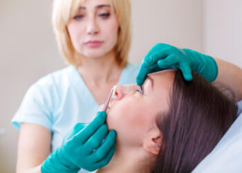 Rinoplastia: tot ce trebuie să știți despre operația de remodelare a nasului