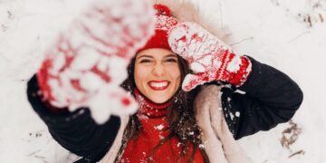 Trusa de bază pentru începători: 4 produse de ten din Sephora Collection „must have” iarna aceasta